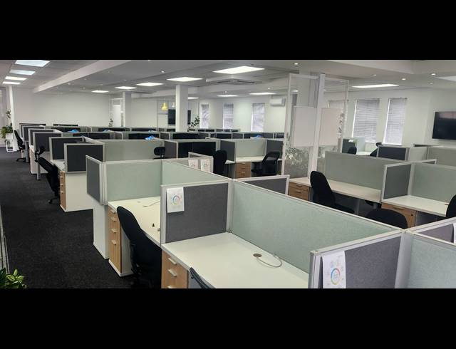 1,401M² BUSINESS TO LET IN WYNBERG UPPER